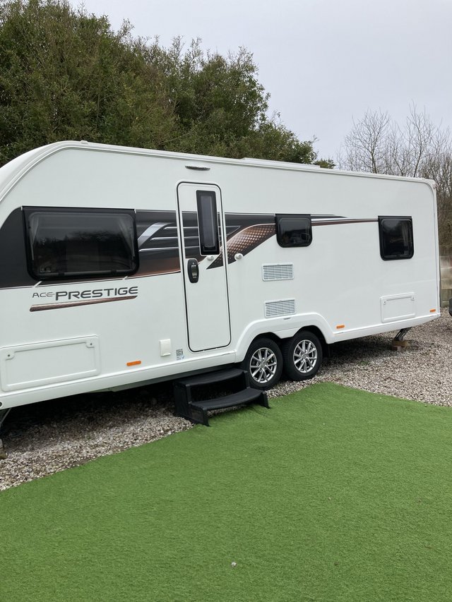 Preview of the first image of Caravan swift ace prestige.
