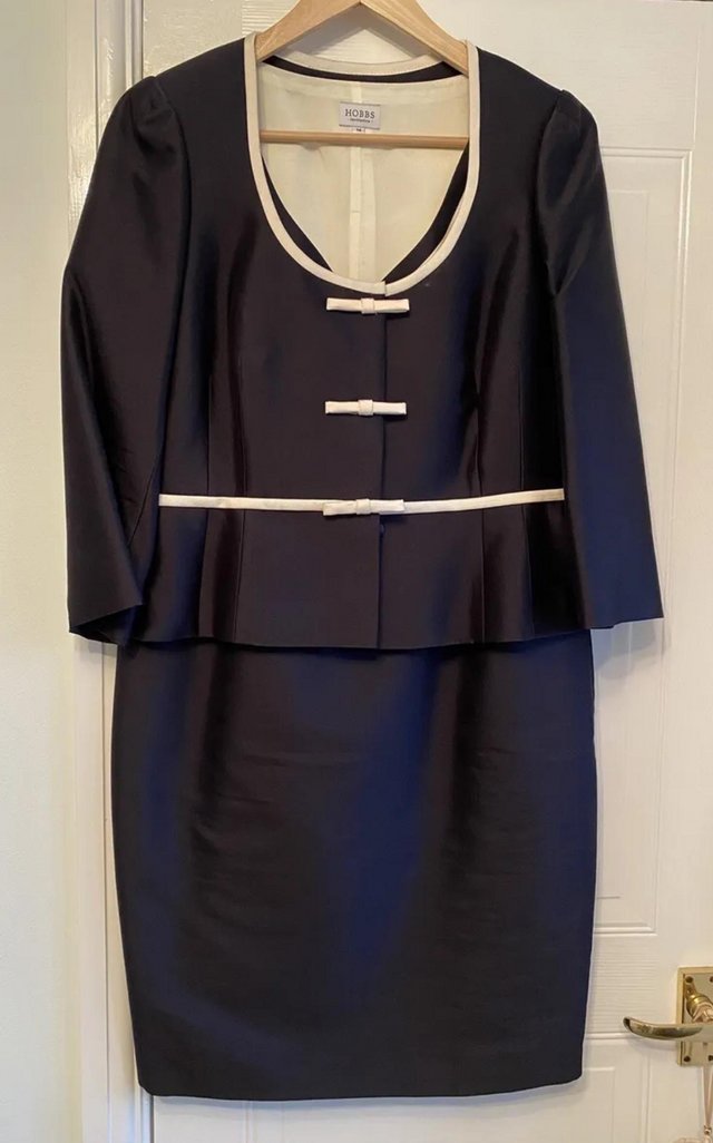 Preview of the first image of Hobbs Invitation Dress & Jacket UK14 Navy & Cream Silk/Wool.