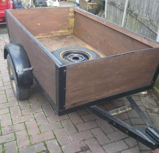 Preview of the first image of 5x3 wooden trailer good condition.