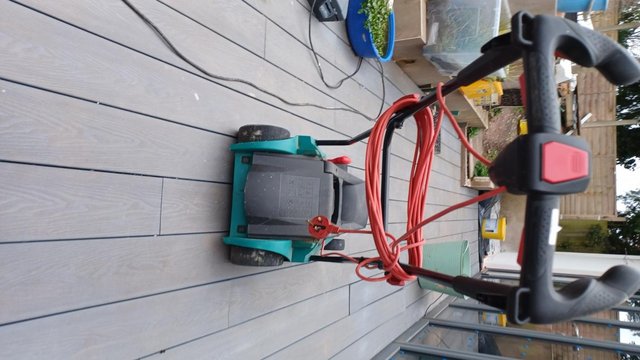 Preview of the first image of Bosch Rotak 400 ER Electric Corded Lawnmower no power for sp.