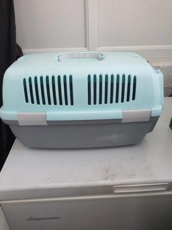 Image 3 of cat carrying crate, used but still in good condition