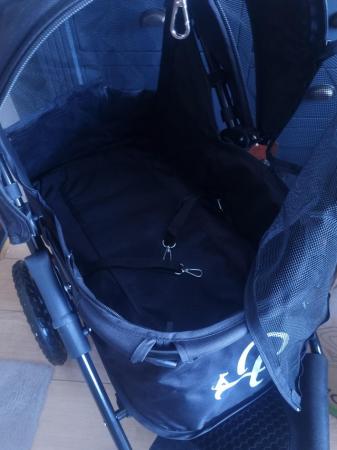 Image 4 of Petique Chinook Luxury Pet Stroller Incl Rain Cover