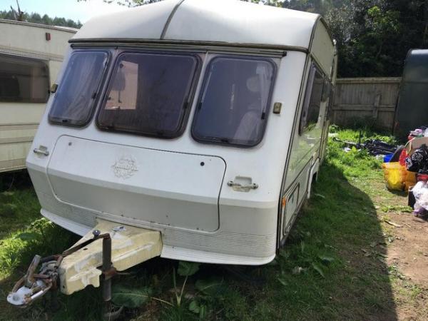 Image 8 of 18ft Twin Axle Touring Caravan Holiday Project Tows Well