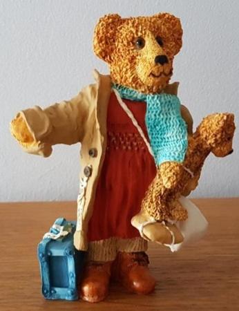 Image 3 of Peter Fagan Colourbox Miniature figurine Evacuee, Teddy Bear