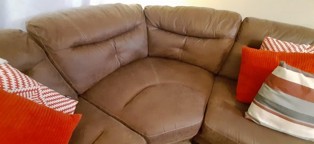 Image 6 of Large L-shape Chaise/Sofa in brown fabric - less than 3 year