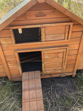 Image 3 of Imperial new Chicken coop