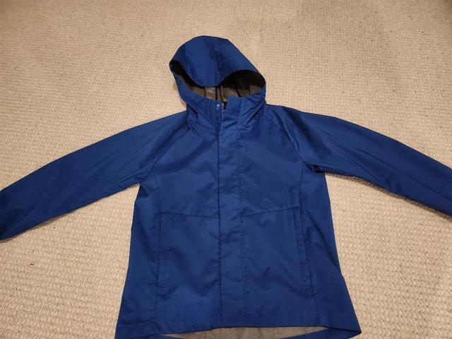 Preview of the first image of UNIQLO kids hooded parka coat 9-10yrs.