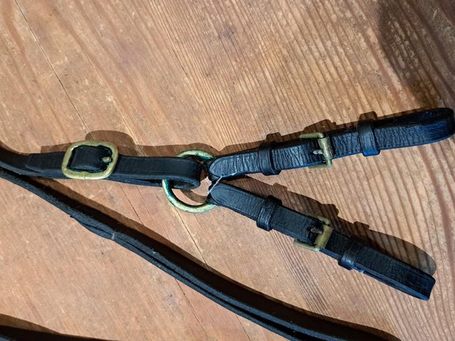 Preview of the first image of Leather Lead Rein anc Coupling with Brass buckles.