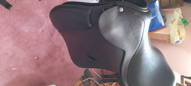 Image 2 of Semi flex saddle approximately 18 inches