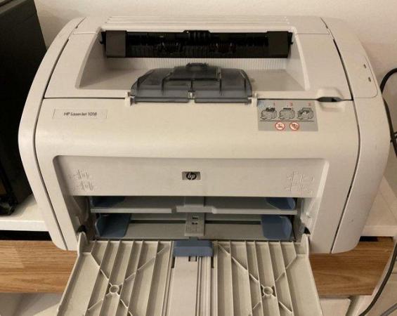 Image 1 of HP LJ1022 low page (7500 pages)small foorprintlaser printer