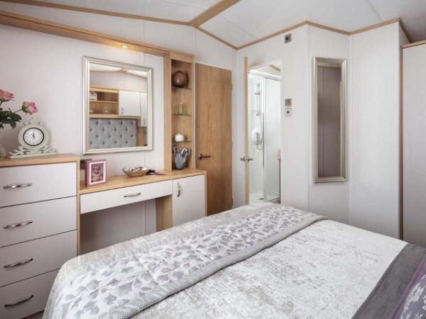 Image 2 of Carnaby Highgrove 40x12 3 Bed - Lodges for Sale in Surrey!