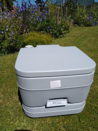 Image 2 of Homcom Portable Flush Toilet For Camping/Use During Illness