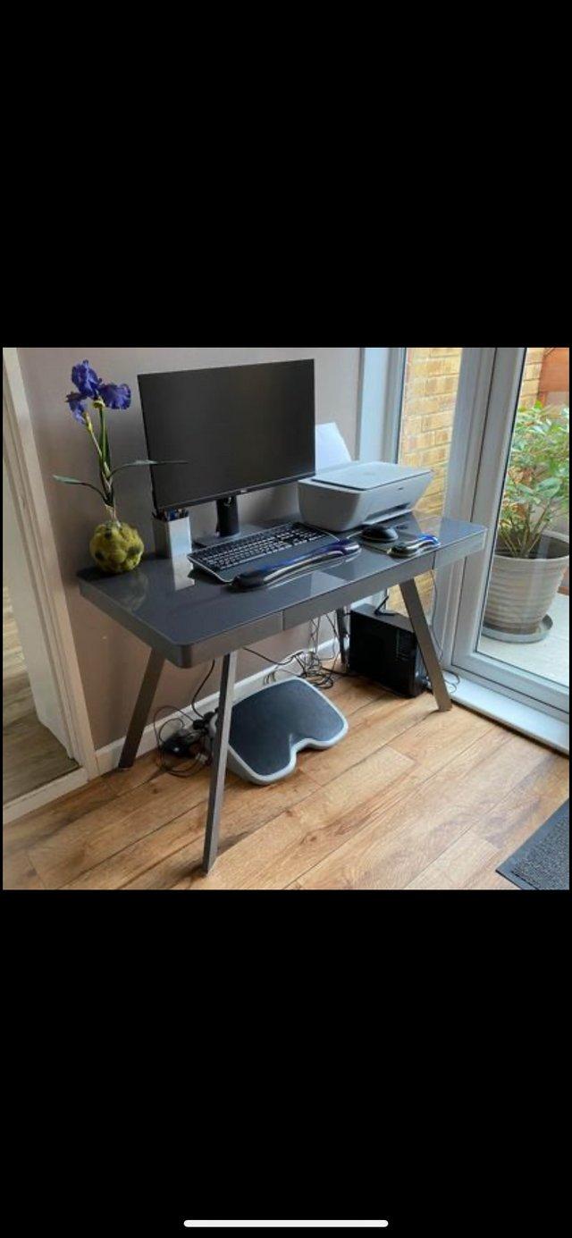 Preview of the first image of Charcoal grey smart desk with Bluetooth, speakers etc.
