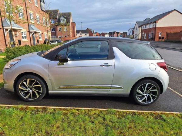 Image 2 of Citroen DS3 1.2 2015 silver
