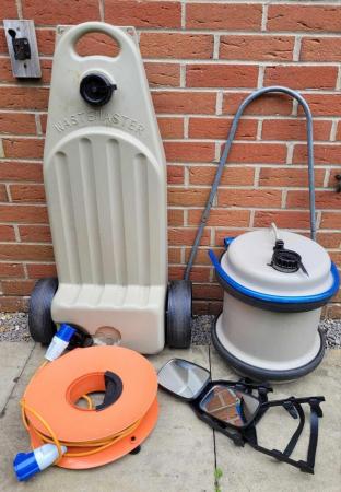 Image 1 of Fresh and Waste Water Carrier, Electric Cable and Mirrors