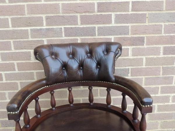 Image 6 of Chesterfield Vintage 4 spoke Captains Chair (UK Delivery)