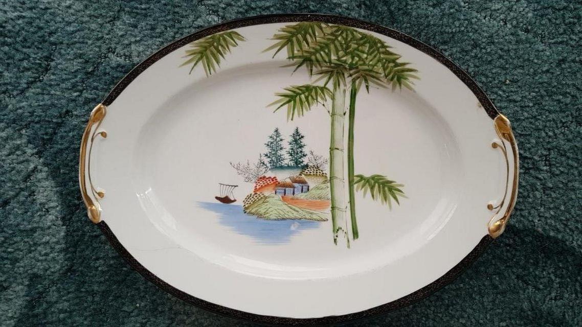 Preview of the first image of Gorgeous vintage Kutani Japan Large Oval Platter tray.