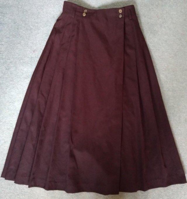 Preview of the first image of Laura Ashley style cotton pleated skirt- UK size 12.