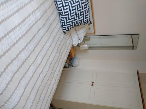 Image 1 of Bed and matching wardrobe