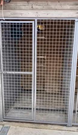 Image 5 of Pet kennel / pen  for sale