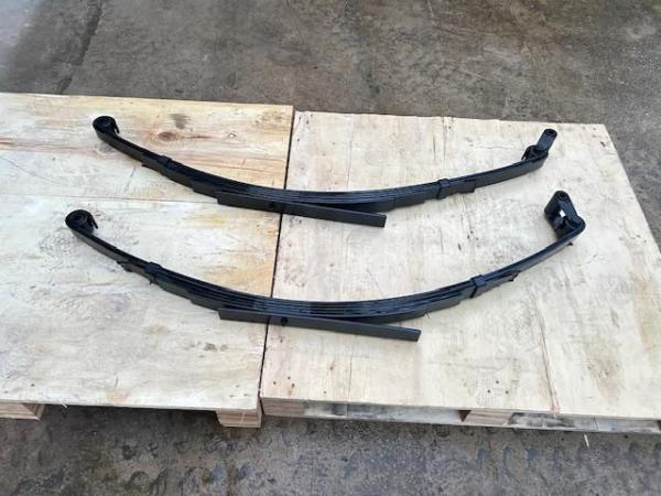 Image 2 of Leaf springs for Maserati Indy