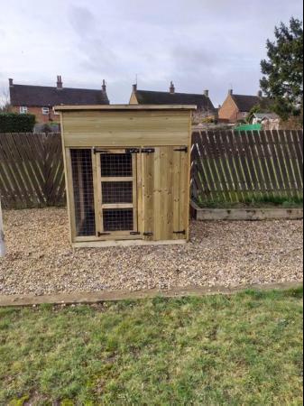 Image 1 of 6ft x 4ft x 5'6'' dog kennel and run