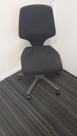 Image 14 of Giroflex boardroom/conference/office/meeting/business chair