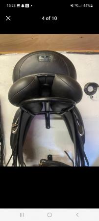 Image 1 of Monarch 17.5 inch black dressage saddle