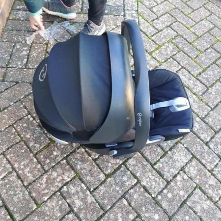 Image 2 of Cybex Baby & Toddler car seats with Isofix base