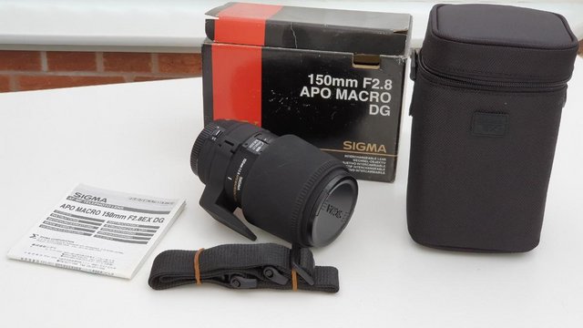 Image 2 of Sigma EX DG APO HSM Macro 150mm f/2.8 Lens Canon EF-mount