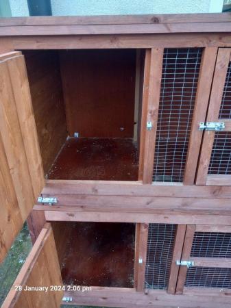 Image 4 of double 4ft rabbit/small animal hutch