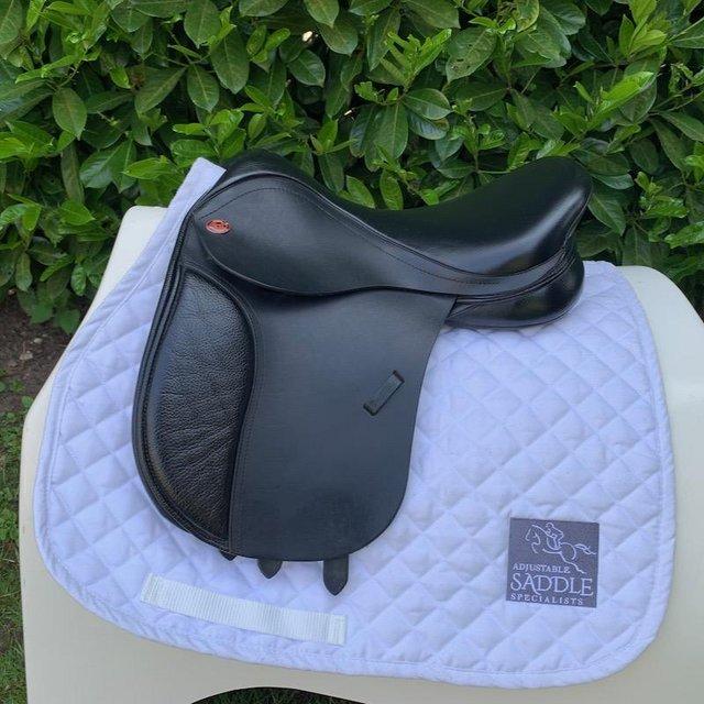 Preview of the first image of Kent & Masters 15" Pony Club saddle (S3170).