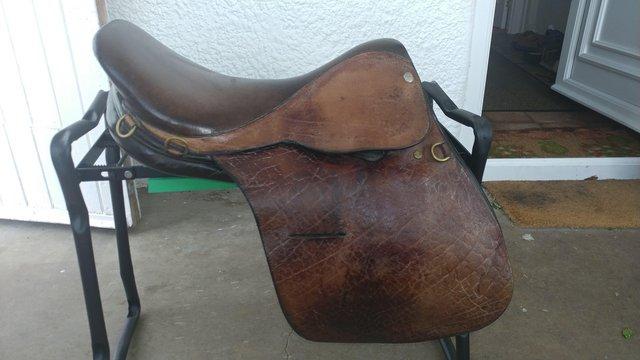 Preview of the first image of 17" Buffalo Leather Custom Saddlery Polo Saddle.