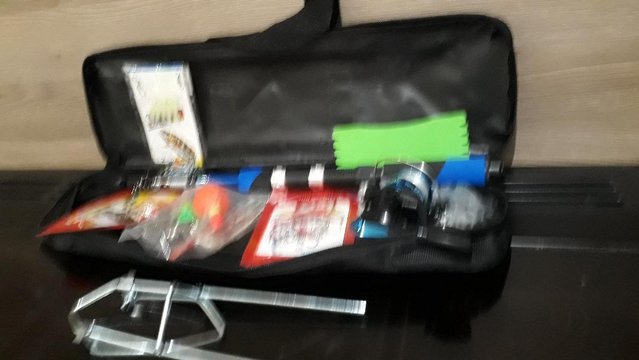 Image 3 of Lixda Professional fishing tackle package.