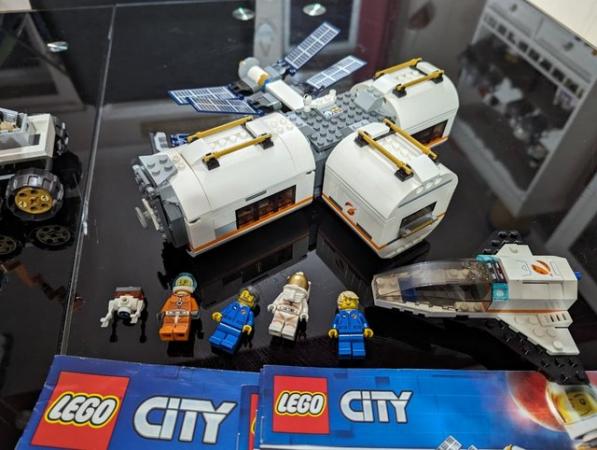 Image 3 of Lego city Space bundle. Rover, Space ship, Base