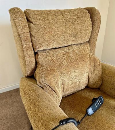 Image 3 of PETITE LUXURY ELECTRIC RISER RECLINER BROWN CHAIR ~ DELIVERY