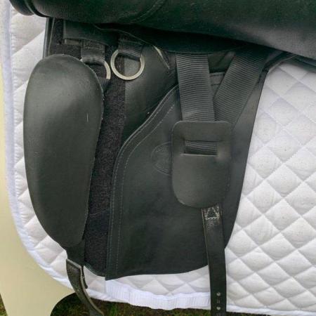 Image 5 of Kent And Masters 17 inch dressage saddle (S2963)