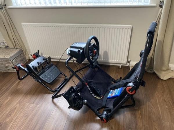 Image 2 of *REDUCED* Racing wheel, pedals & cockpit