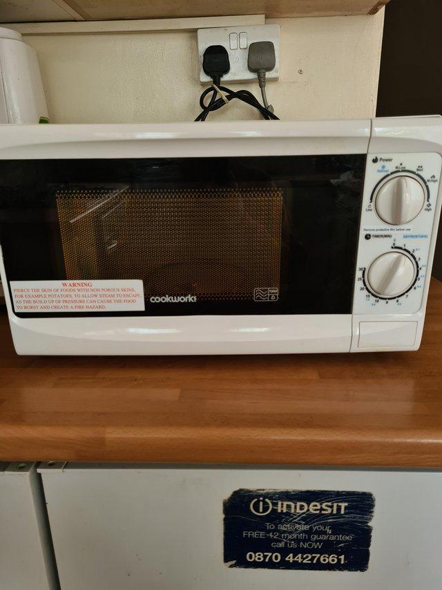 Preview of the first image of Cookworks Microwave For Sale   ..