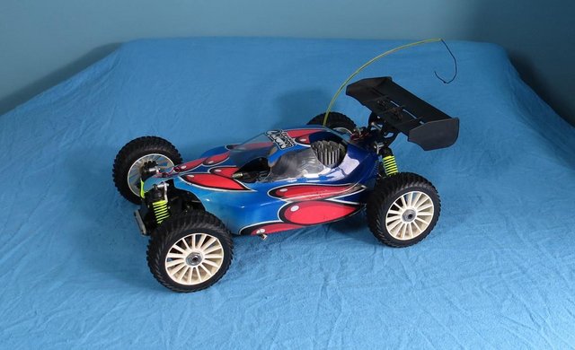Preview of the first image of Vintage Thunder Tiger 4WD EB4 S2 – Rare clean condition - 1.
