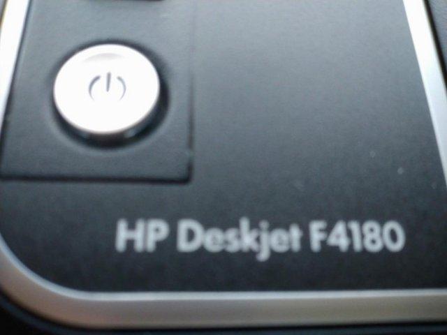 Preview of the first image of HP printer with everything needed to set up.