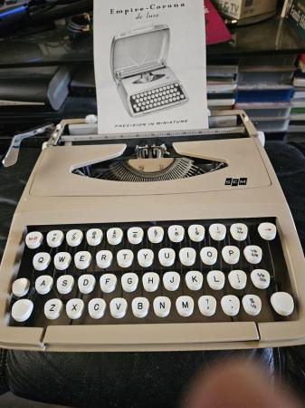Image 3 of Smith Corona portable typewriter