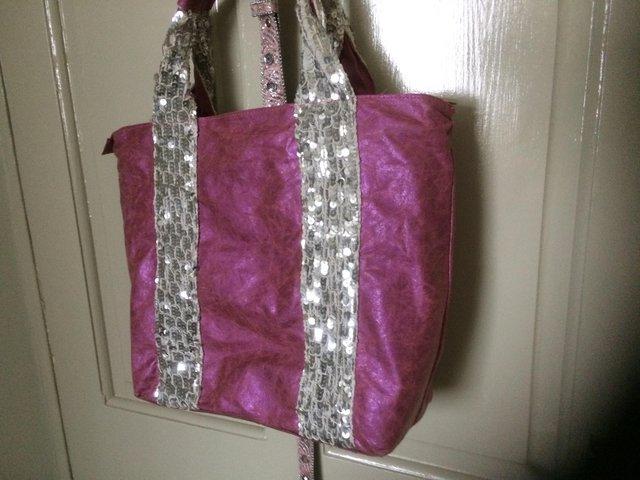 Preview of the first image of PINK AND SILVERY CUTESY TOTE BAG.