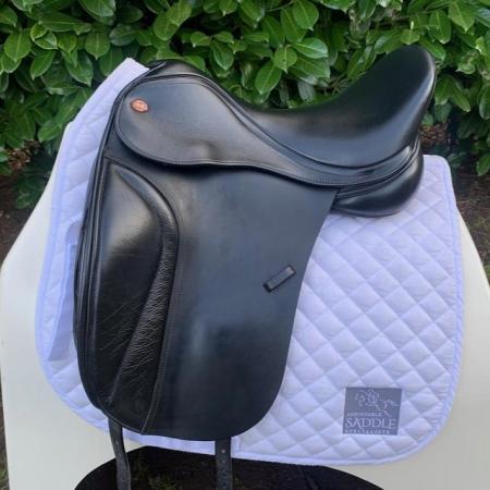 Image 1 of Kent & Masters 17” S-Series High Wither Dressage  Moveable