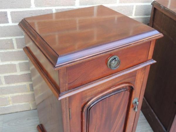 Image 19 of Pair of Mahogany Tall Bedside Cabinets (UK Delivery)
