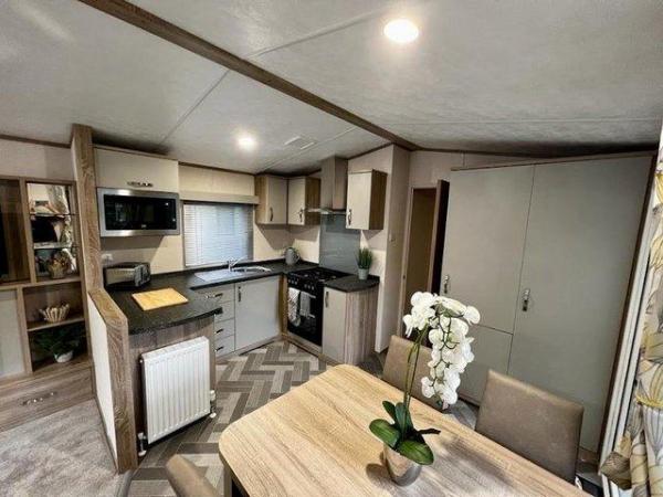 Image 4 of Stunning Carnaby Oakdale,fully equipped and ready to use