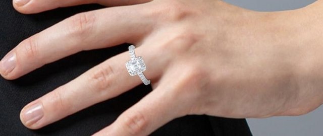 Image 2 of Beautiful Platinum engagement ring.