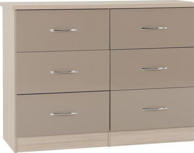 Preview of the first image of NEVADA 6 DRAWER CHEST IN OYSTER GLOSS/ OAK EFFECT.