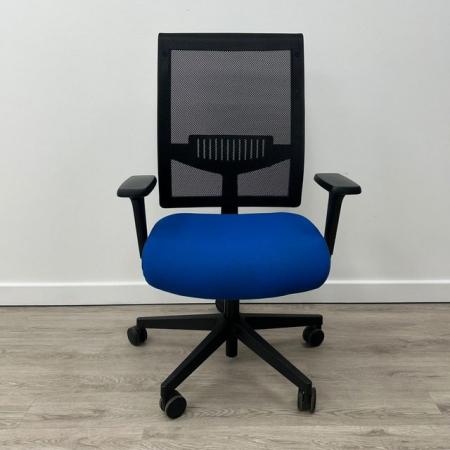 Image 2 of Donati Adjustable Operator Chair