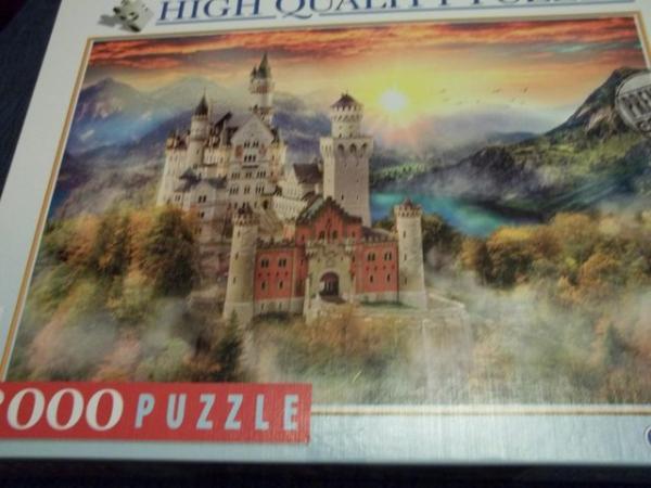 Image 1 of NEUSCHWANSTEIN Clementoni 2000 piece jigsaw puzzle